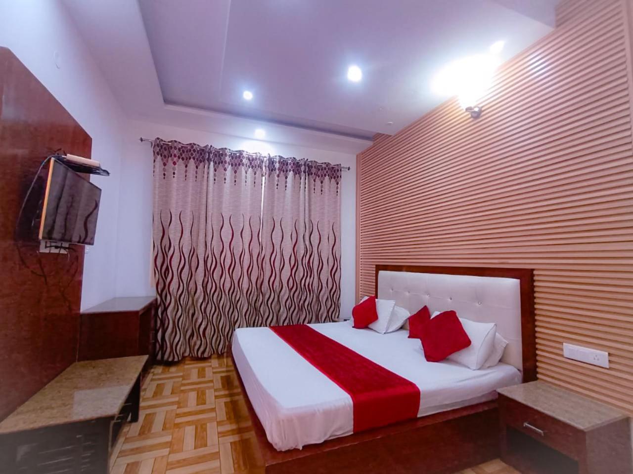 Hotel Snow Ark Inn, Dalhousie Extérieur photo